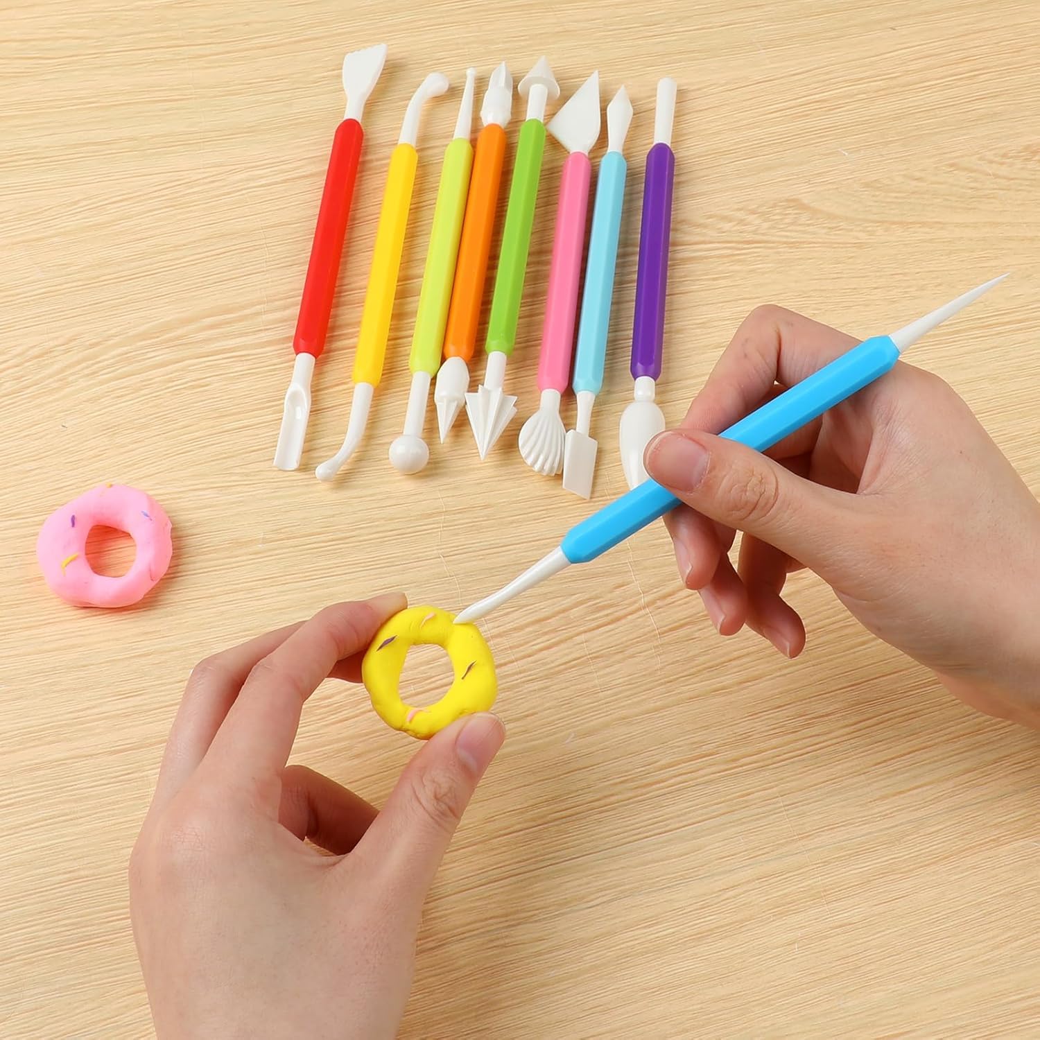 24 Stück Polymer Ton Ausstecher - Kreativität Ohne Grenzen