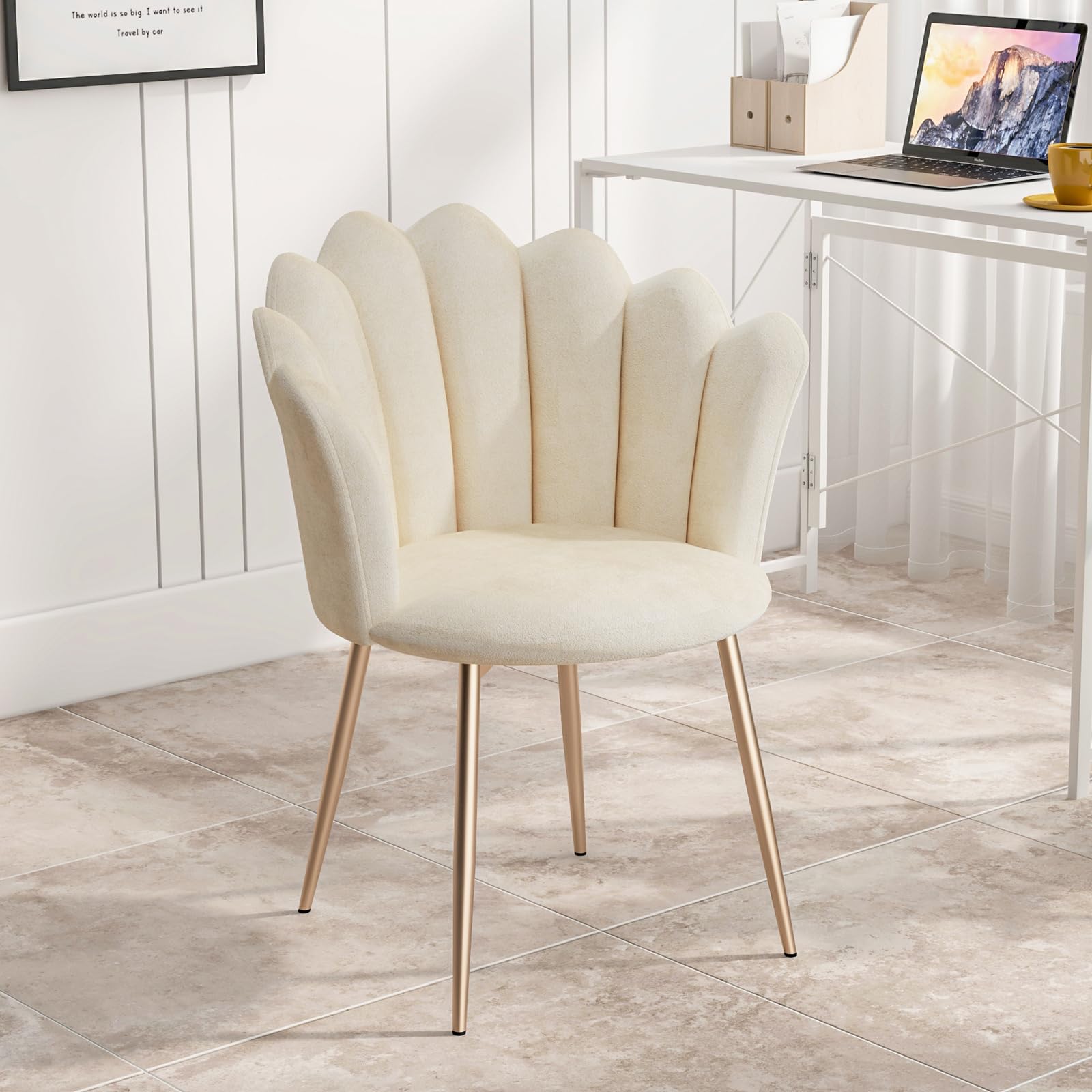 Sedia da toeletta, poltrona in velluto con gambe in metallo dorate, elegante sedia imbottita per il soggiorno, comoda sedia da salotto, sedia con braccioli in design moderno, 62 x 56 x 79 cm