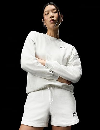 Miniatura 2 de Nike Sportswear Club - Pantalones cortos de forro polar de cintura media para mujer