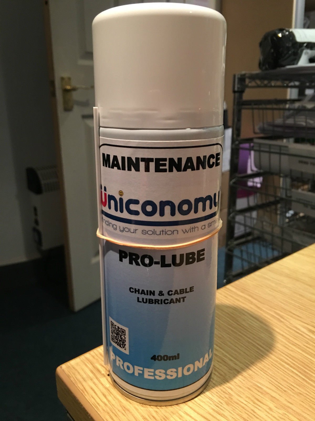 UniconomyPro Lube Chain and Cable Lubricant - Fast, easy usage, efficient, improves performance (1 can)