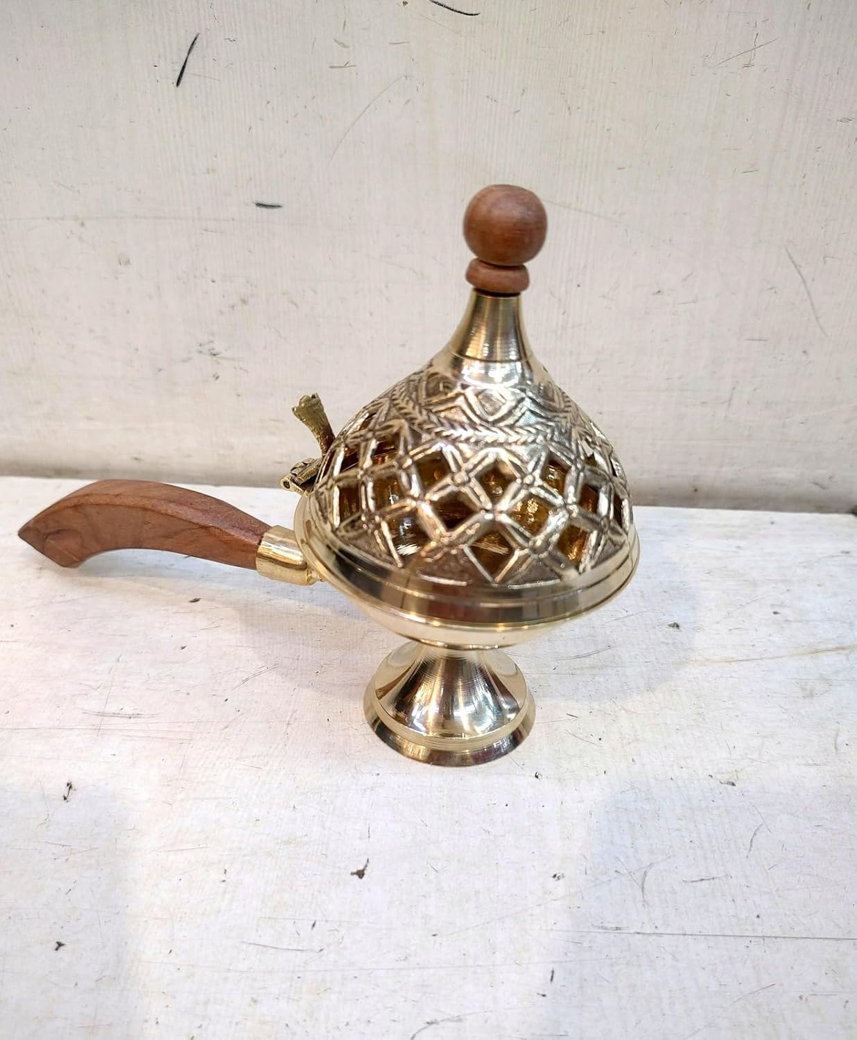 Brûleur d'encens en laiton, porte-encens traditionnel avec socle