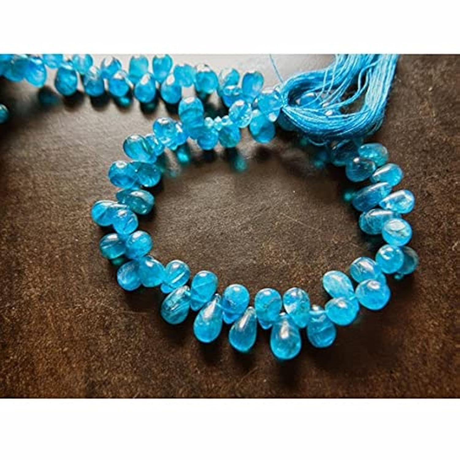 Apatite Bleue Néon perles de gemme en goutte pour offrir un cadeau artisanal