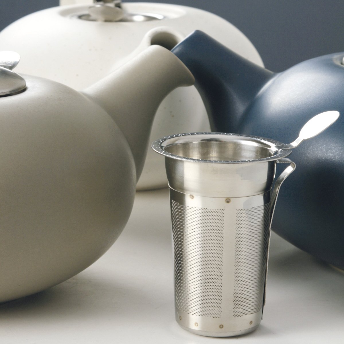 London Pottery Pebble Petite théière avec infuseur pour thé en vrac, grès, mastic mat, 2 tasses (500 ml)