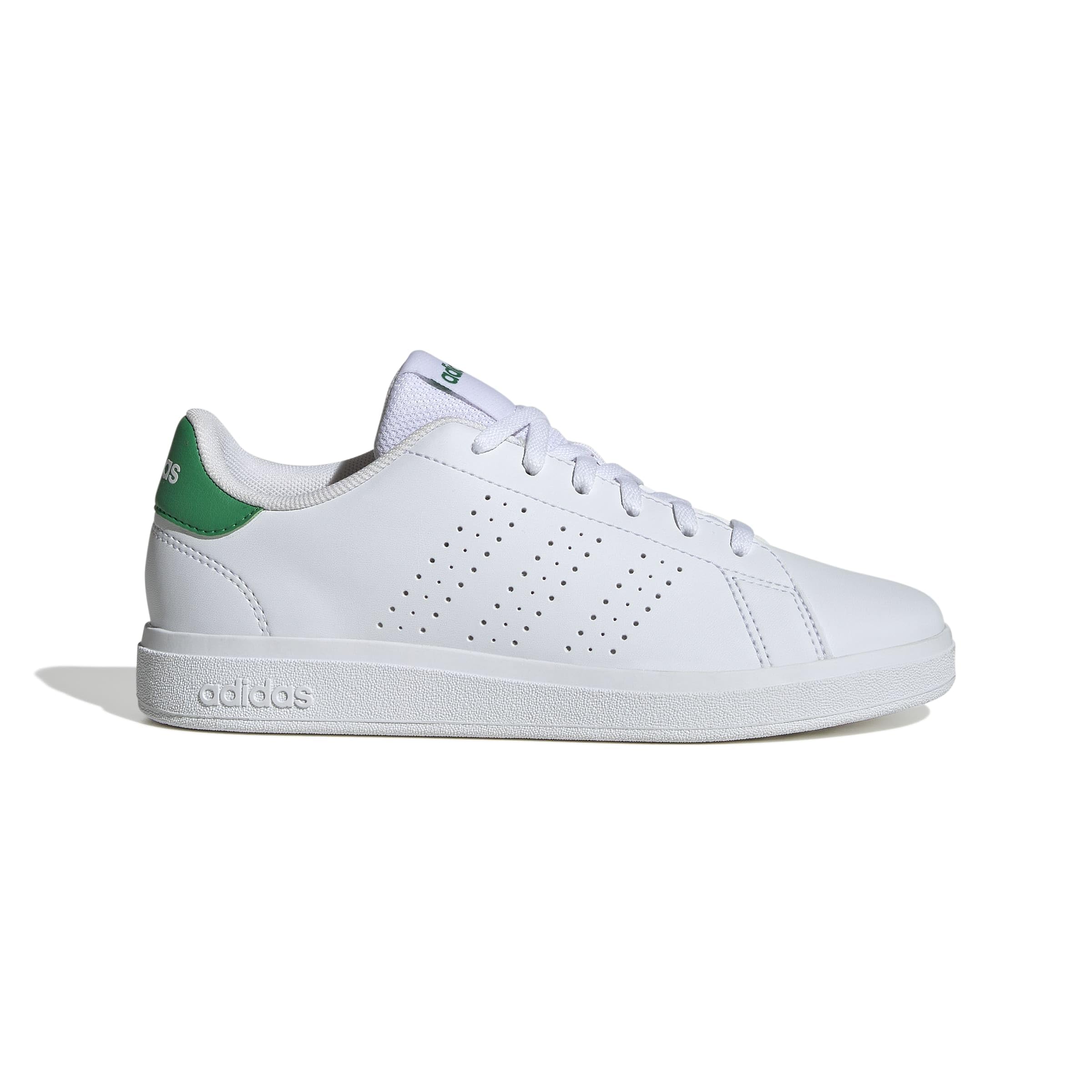 Chaussures adidas Advantage Base 2.0 Junior : un choix populaire et confortable pour les jeunes.