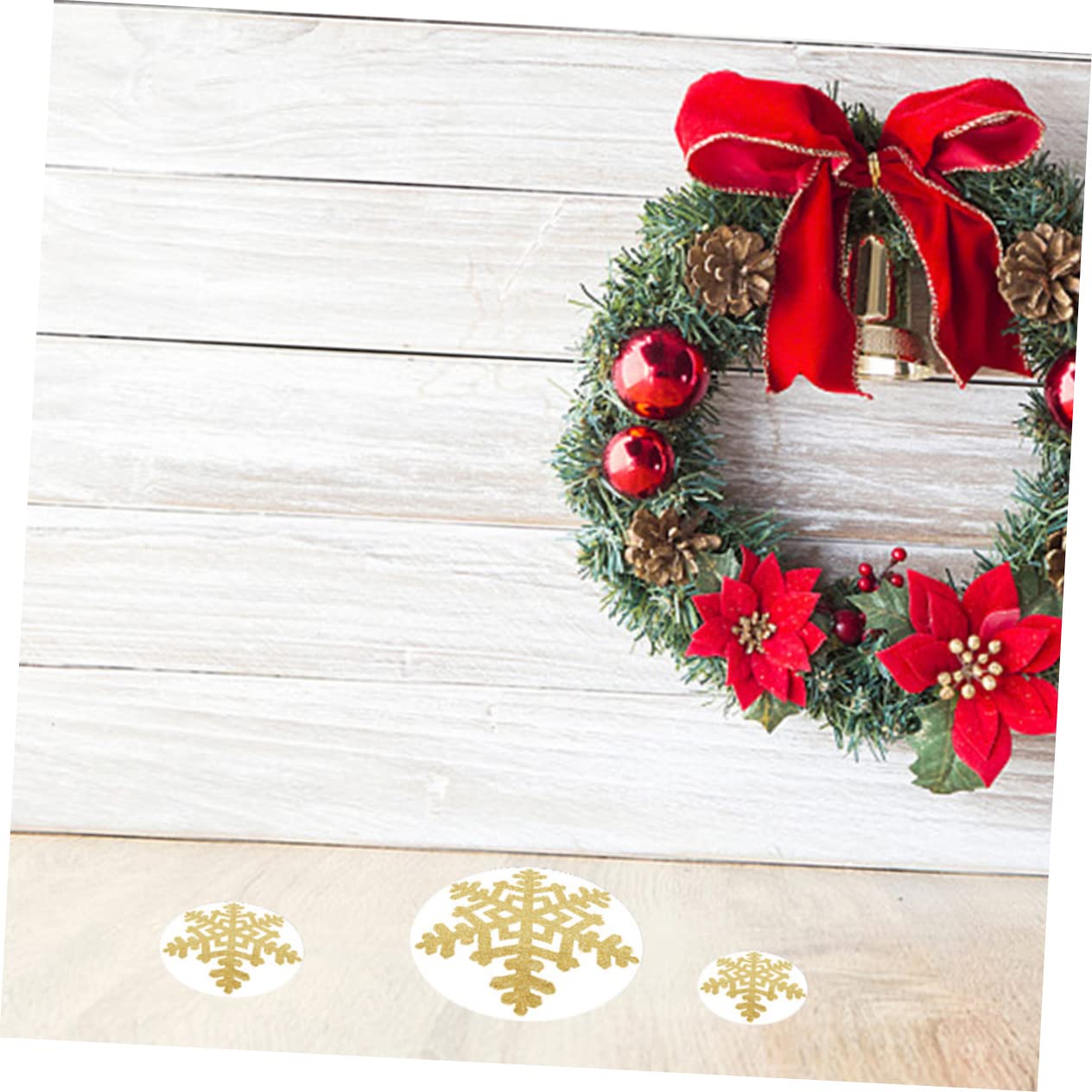 OUNONA 36stücke Weihnachts-schneeflocken Aufkleber Kreative Pvc Wandtattoos Abnehmbare Fußboden-dekoration Glitzernde Weihnachtsdeko Für Zuhause Und Partys