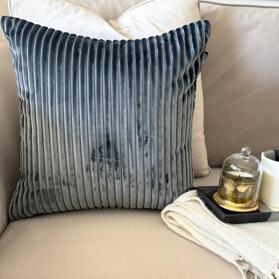 Grigio scuro Decorativo Fodera per cuscino 50x50 cm | Set di 2 Moderno Velluto Fodera per cuscino A strisce | velluto a coste Federe per divano, sofà e camera da letto - Dark Gray Lines