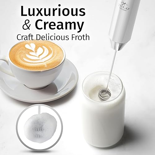 Vista 1230 de Zulay Kitchen - Espumador de leche de mano con pilas AA Duracell: batidora de bebidas resistente para café, latte, capuchino y más, color aurora