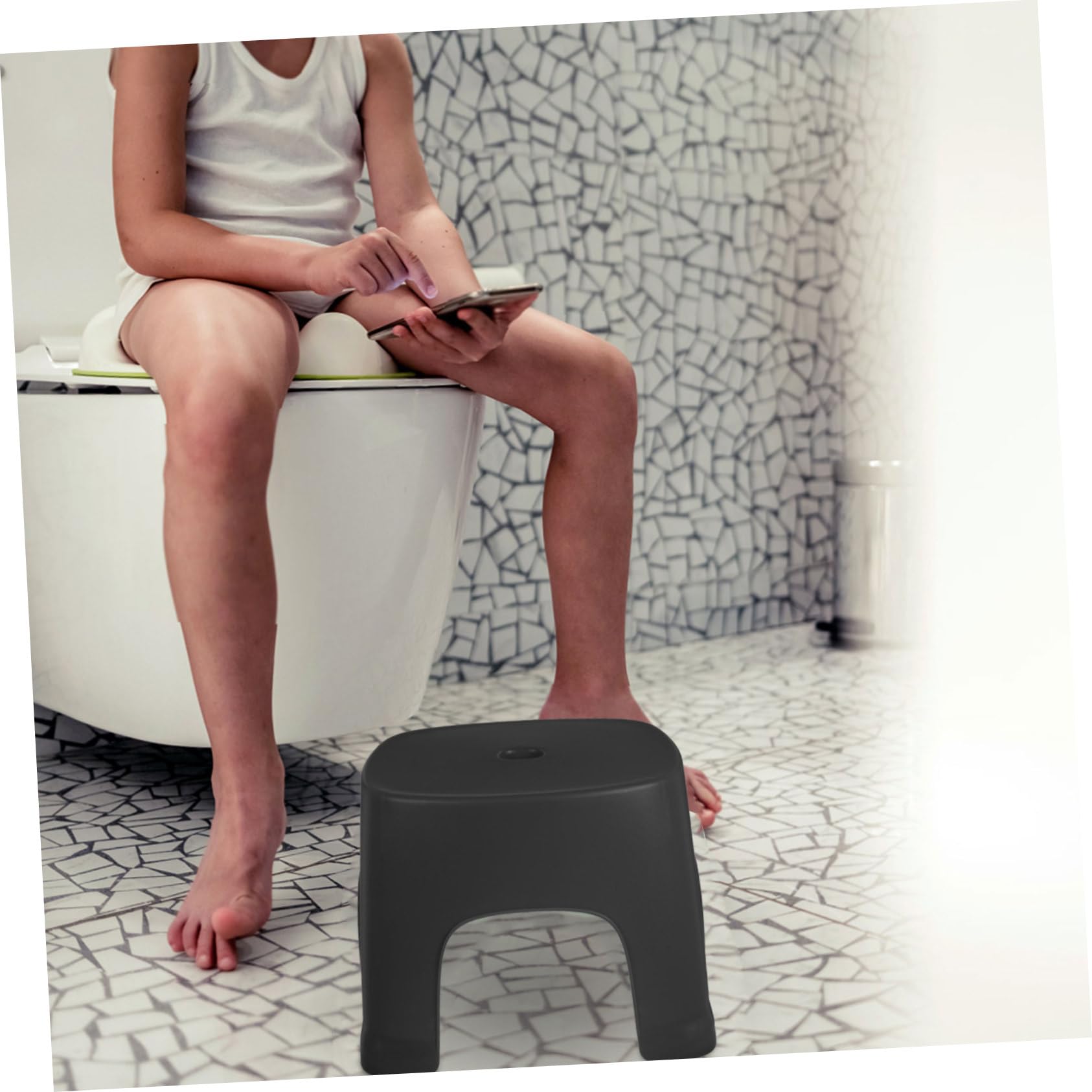 PRETYZOOM Sgabello Scalino per Wc Bagno Stabile e Robusto Antiscivolo Nero in Pvc per Favorire la Posizione Naturale Accovacciata, per Uso Quotidiano in Bagno e Camera