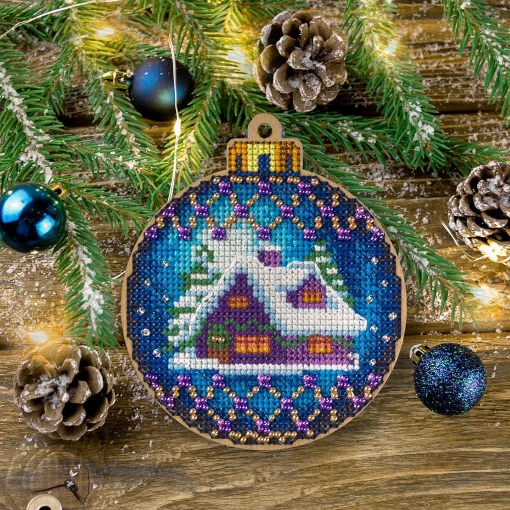 Wizardi Wonderland Crafts Cross-Stitch kit on Wood FLW-019