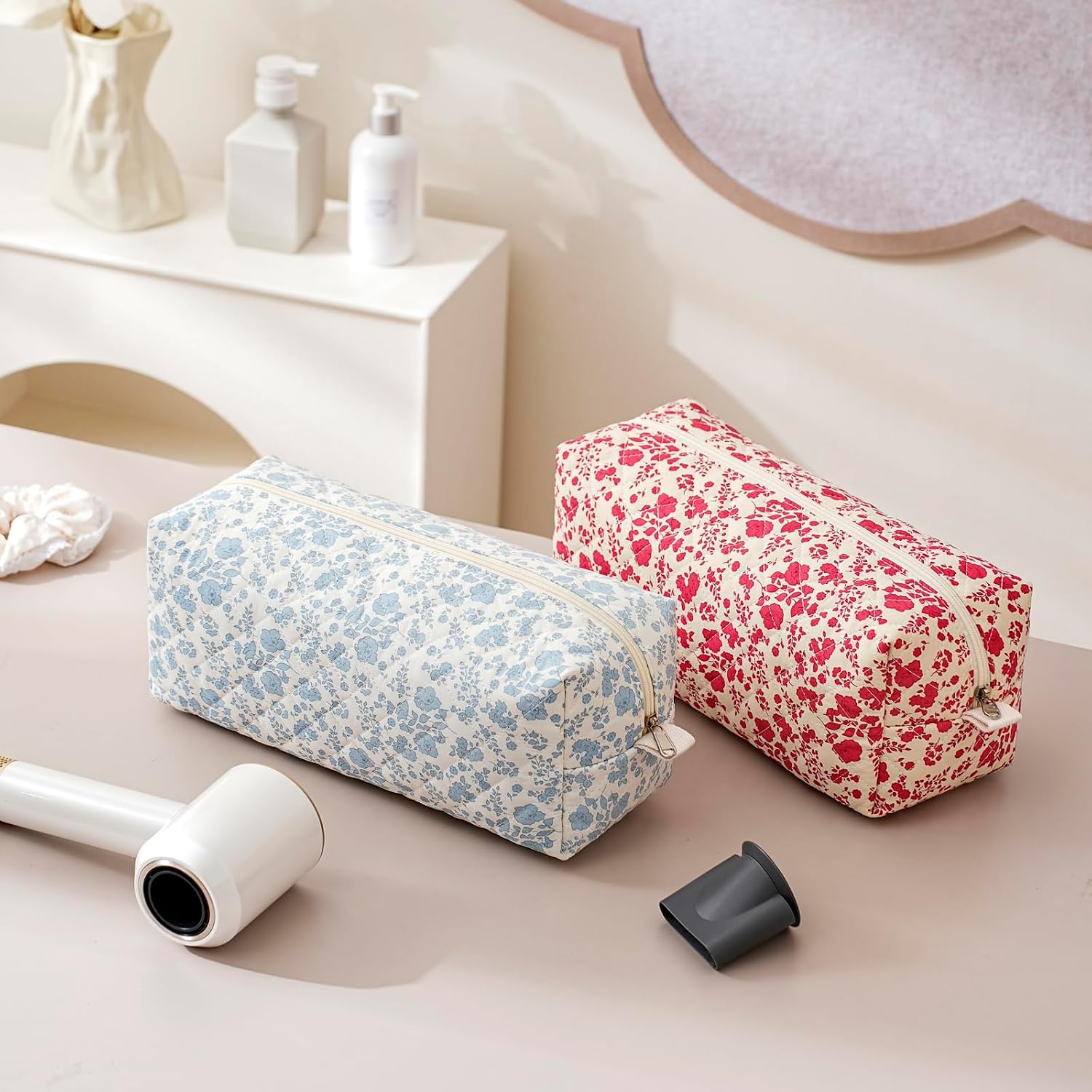 RSRSLEII Quilted Cotton Hair Tools Travel Bag，Hair Styling Storage Case for Hair Dryer and Attachments, Cute Portable Organizer with Compartments, Foldable(01Blue Flower)