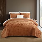 Liians Velvet Bedspread Quilt Bedding Sets,Luxury Elegant Ultra Soft Velvet Comforters Coverlet Blankets,Weave Stitching Pattern Cotton Quilted Bedspread for All Seasons,Caramel,Queen Size | Breathable material, Luxury soft velvet, cotton, Soft and durable, All seasons