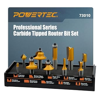 مجموعة بتات جهاز التوجيه ذات الأطراف الكربيدية المكونة من 10 قطع من POWERTEC، بتات جهاز التوجيه ذات الساق 1/2 بوصة و1/4 بوصة للأعمال اليدوية ومشاريع النجارة المختلفة. يتضمن تقليمًا متساطحًا، ومستديرًا، وذيلًا حمامًا، وصندوقًا أساسيًا والمزيد 73010