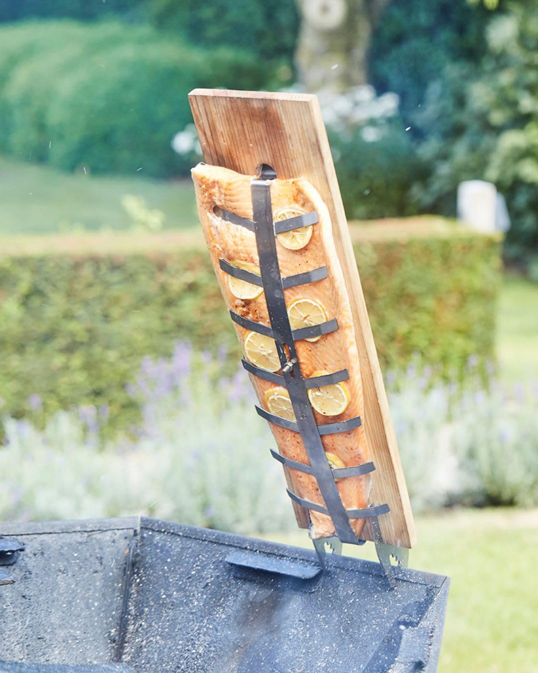 Barbecook Planche à Fumer – Accessoire Barbecue pour Un goût fumé Subtil sur Le Grill et Le Barbecue, 64x15.8x4cm