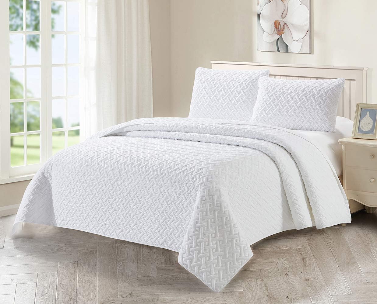 Bejimd Reversible Microfiber Quilt Set 3-Piece King Size - Printed, Lightweight & Hypoallergenic All-Season Ultrasonic Bedspread Coverlet Set (Included 1 Quilt, 2 Shams), Stripe White