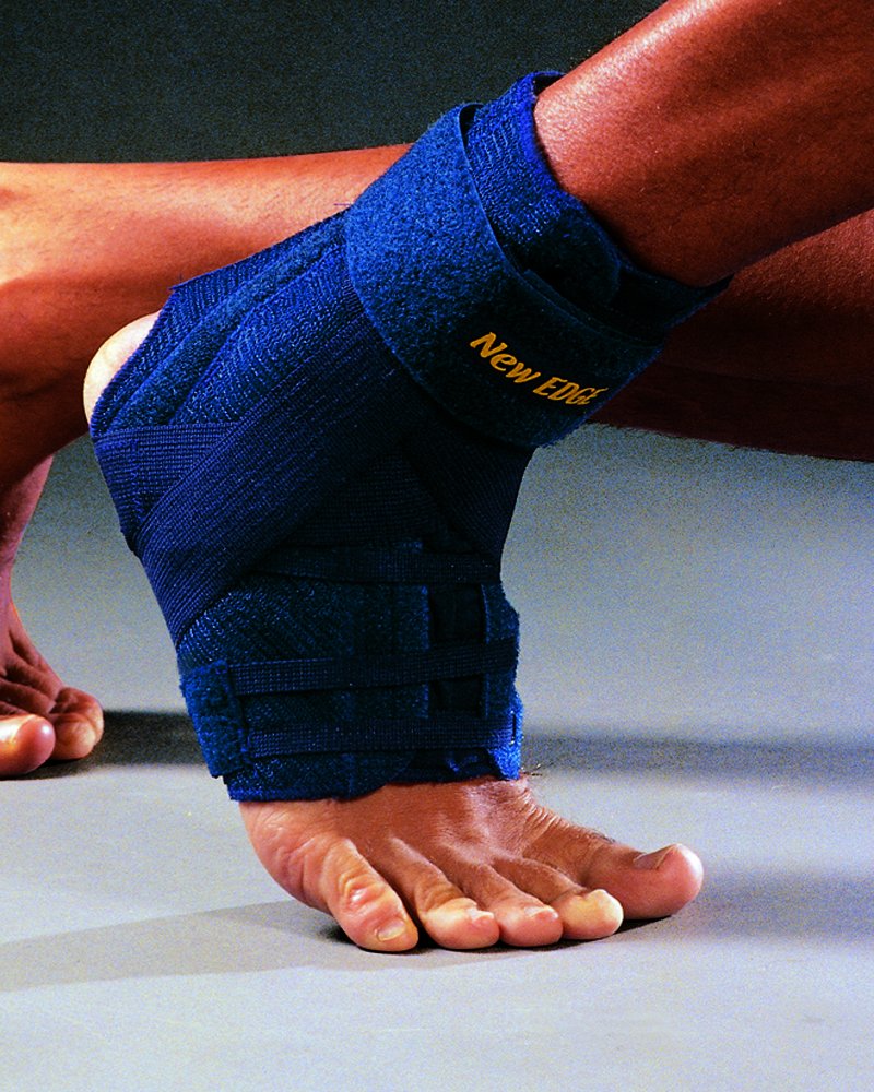 PAVIS – Stabilizzatore Di Caviglia Per Controllo Inversione ed Eversione – Taglia: M – Cavigliera Inversione – Tre Zone di Compressione – Sistema di Regolazione a Velcro® – Made In Italy