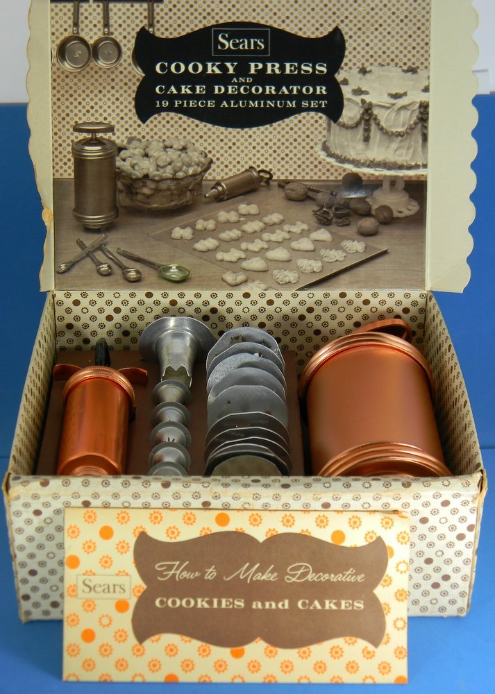 Mid Century Maid Of Honor Cooky Press & Cake Decorator Set, Sears