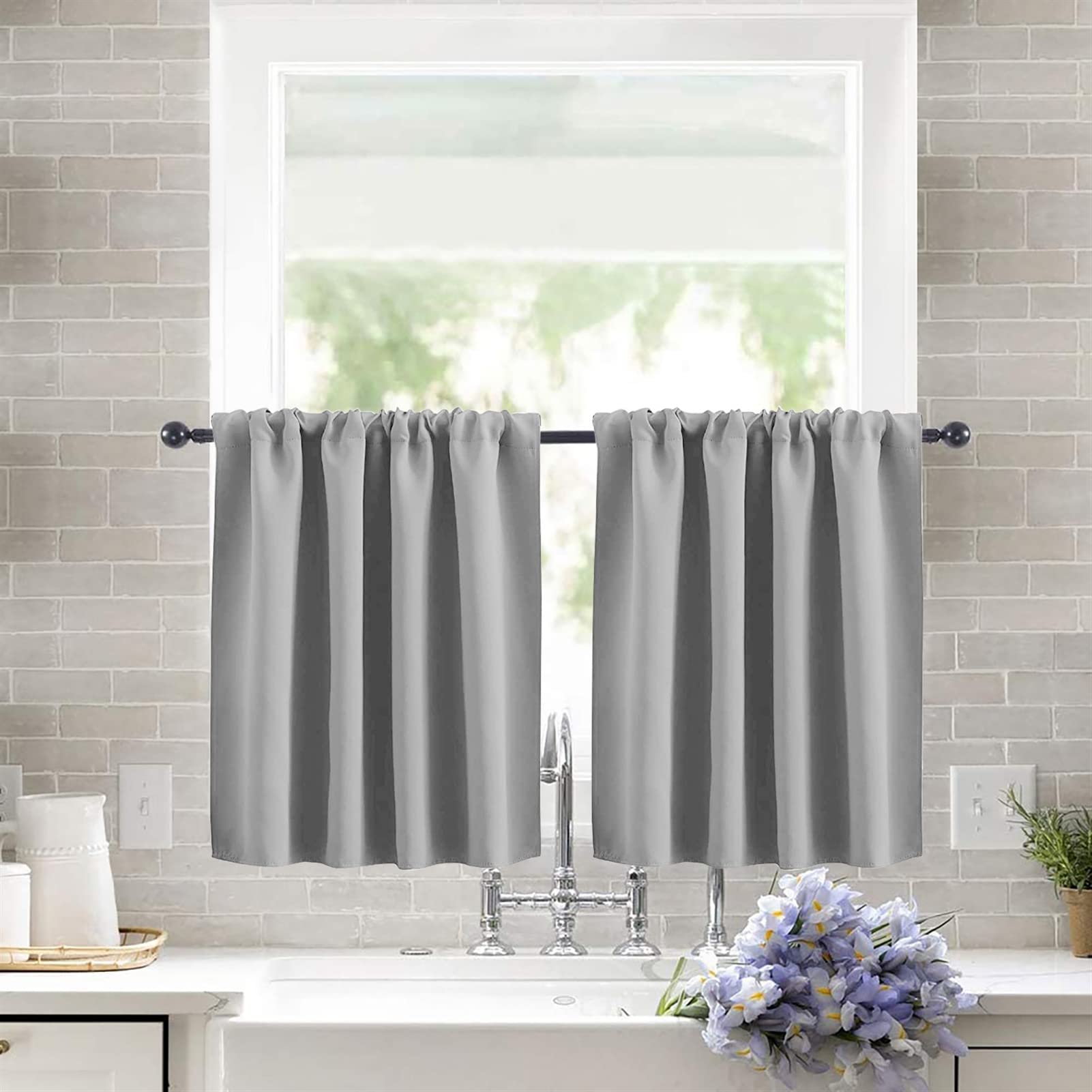 Cortinas opacas con ojales para cocina, baño y ventanas pequeñas, 70 cm de largo x 92 cm de alto, color gris, 2 paneles, elegantes cortinas de oscurecimiento de habitación para privacidad y control de