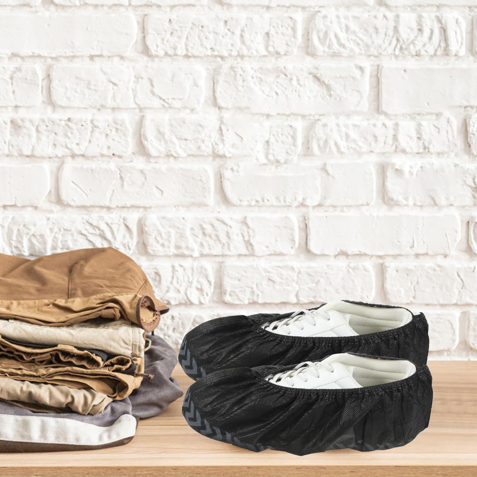 VALICLUD Fundas para Zapatos Desechables Negras, Antideslizantes y Transpirables, sin Tejer, Gruesas de 530 G, 100 Piezas para Uso Doméstico, Oficina y Viaje