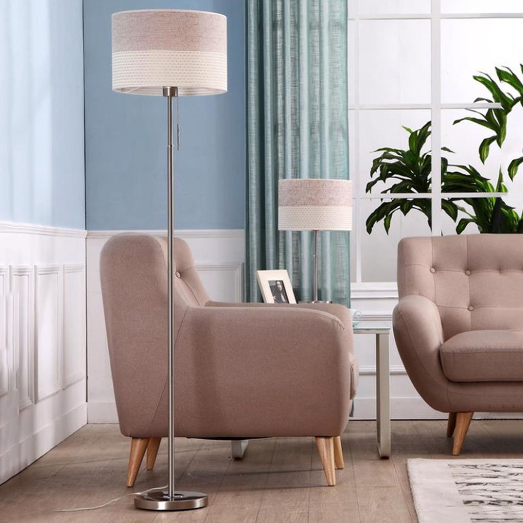 Lampe de plancher avec télécommande pour lire dans la chambre