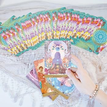 Amazon.co.jp: ヨギックパス オラクルカード 日本語 解説書付き