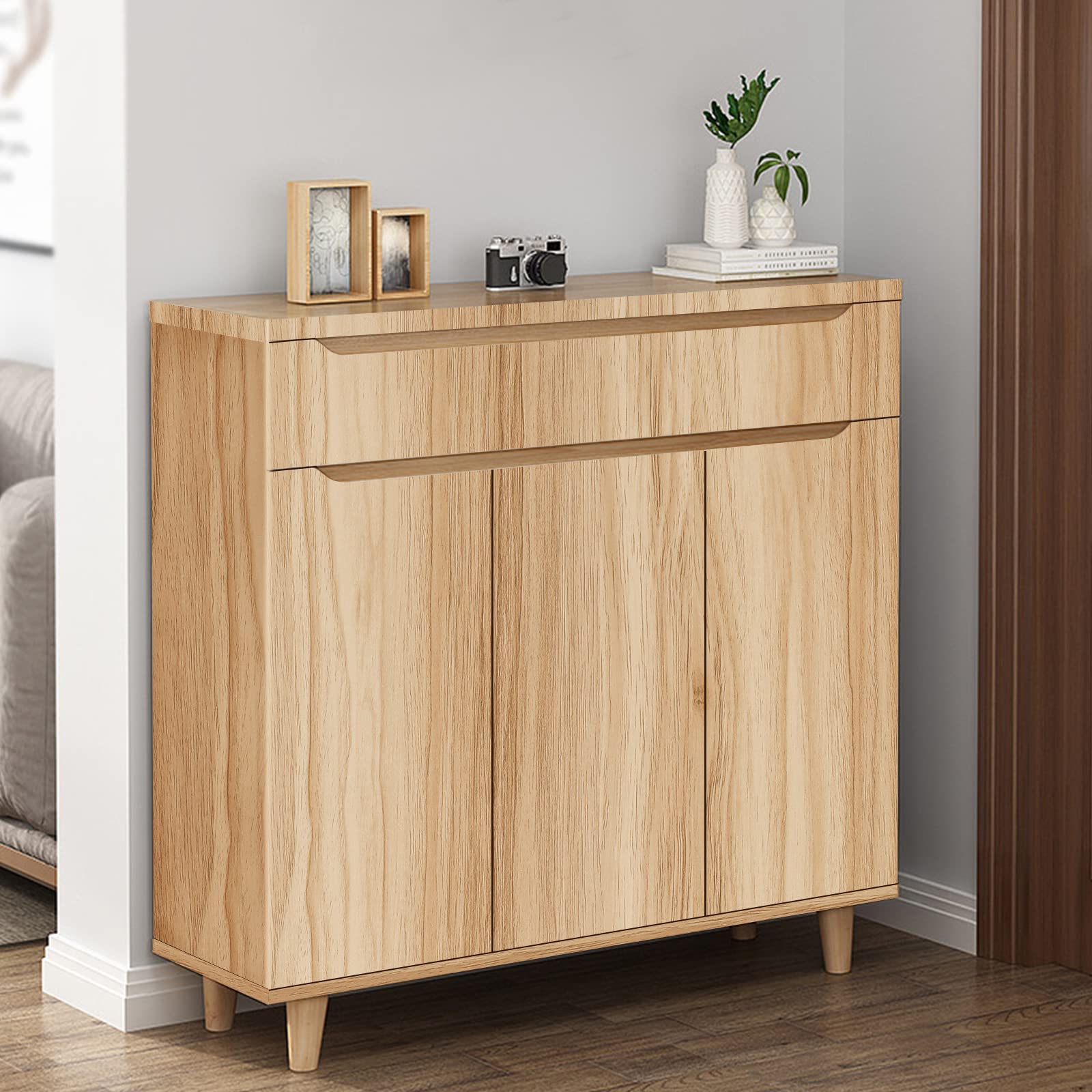 Vliesbehang met houtnerf en natuurlijke textuur oker, beige houtlook Vliesbehang met houtnerf en natuurlijke textuur oker, beige houtlook
