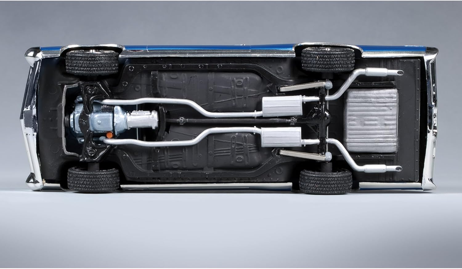 C.P.M. MPC: 1:25 Scale Model Kit - 1967 Pontiac GTO - Blue, 85+ Parts - Skill Level 2, Authentic Vehicle Building Kit, Replica Classic Car, Age 14+