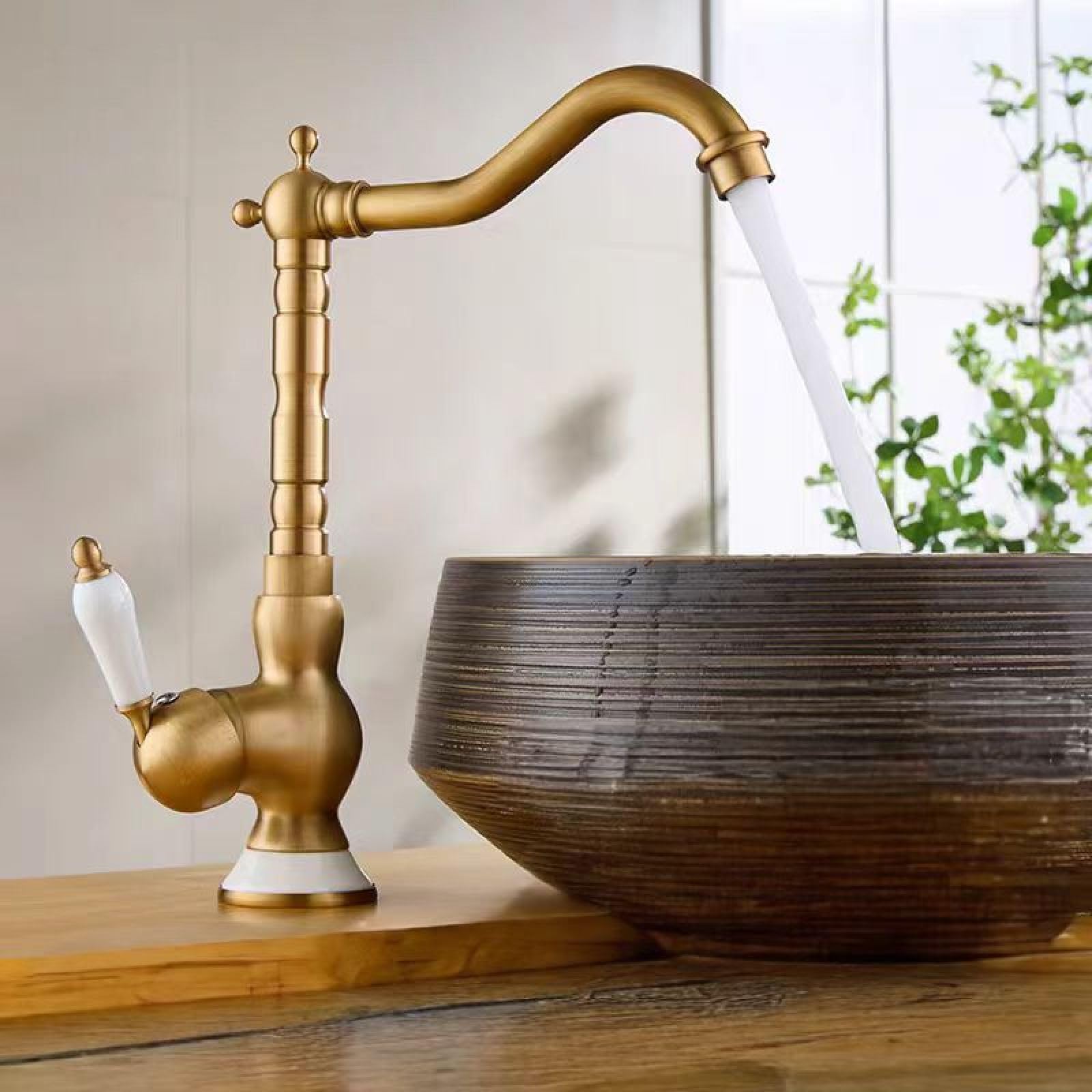 Fanjubei Antique White Ceramics Are High All-Copper Kitchen Hot And Cold Water Sink Faucets
