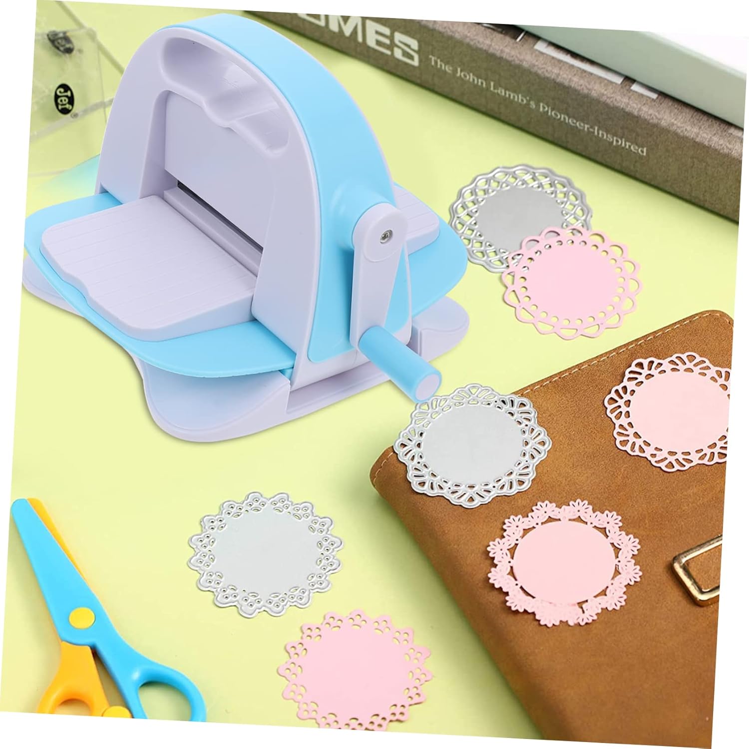 DOITOOL 1set Manual Die Cutting and Embossing Machine for Scrapbooking Card Making and Crafts Portable and Lightweight Tool