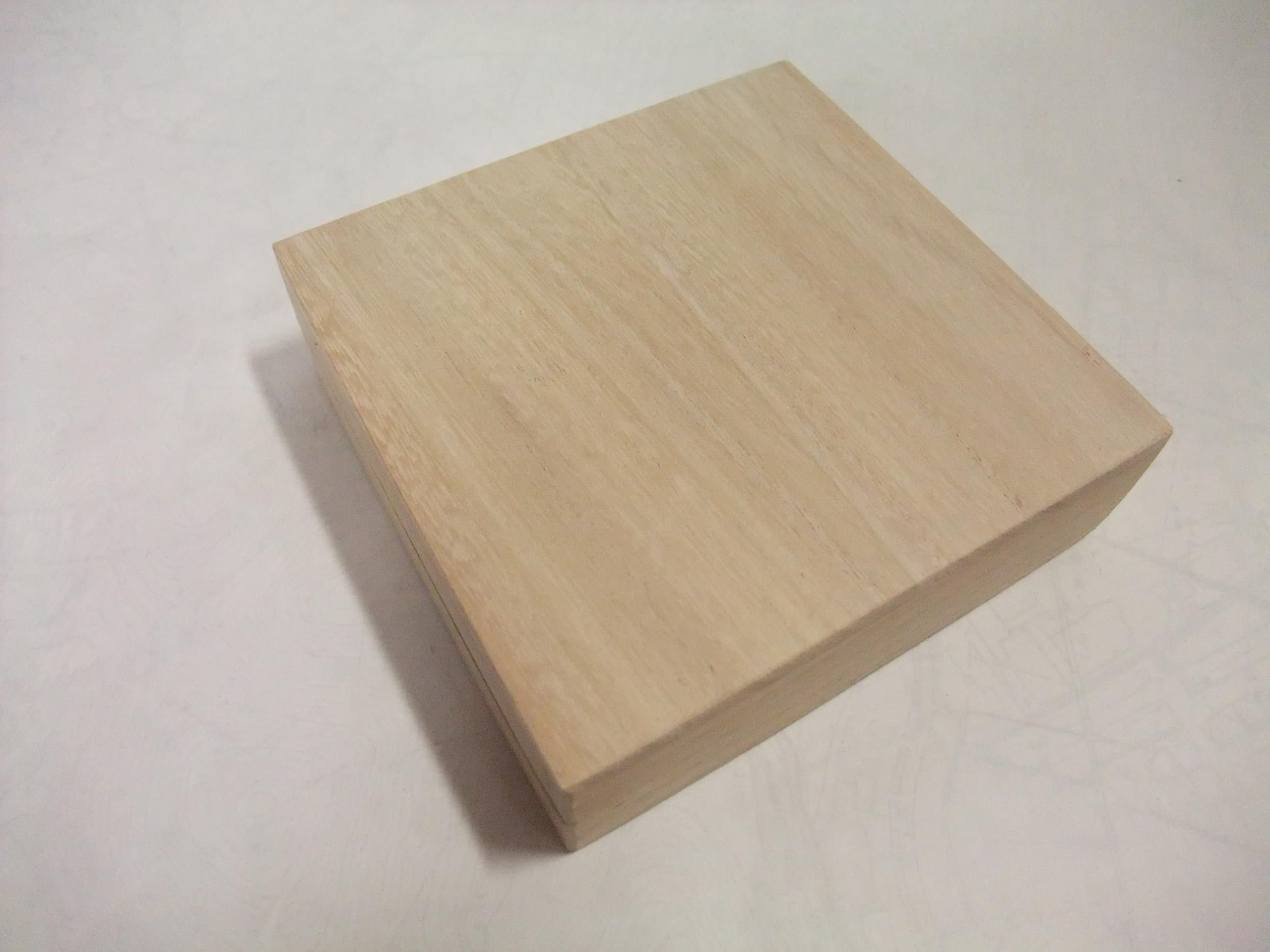 【桐箱】 大小 鍔 木箱 刀装具 Amazon.co.jp: 鍔箱 緑色 刀装具入れ。 : スポーツ＆アウトドア