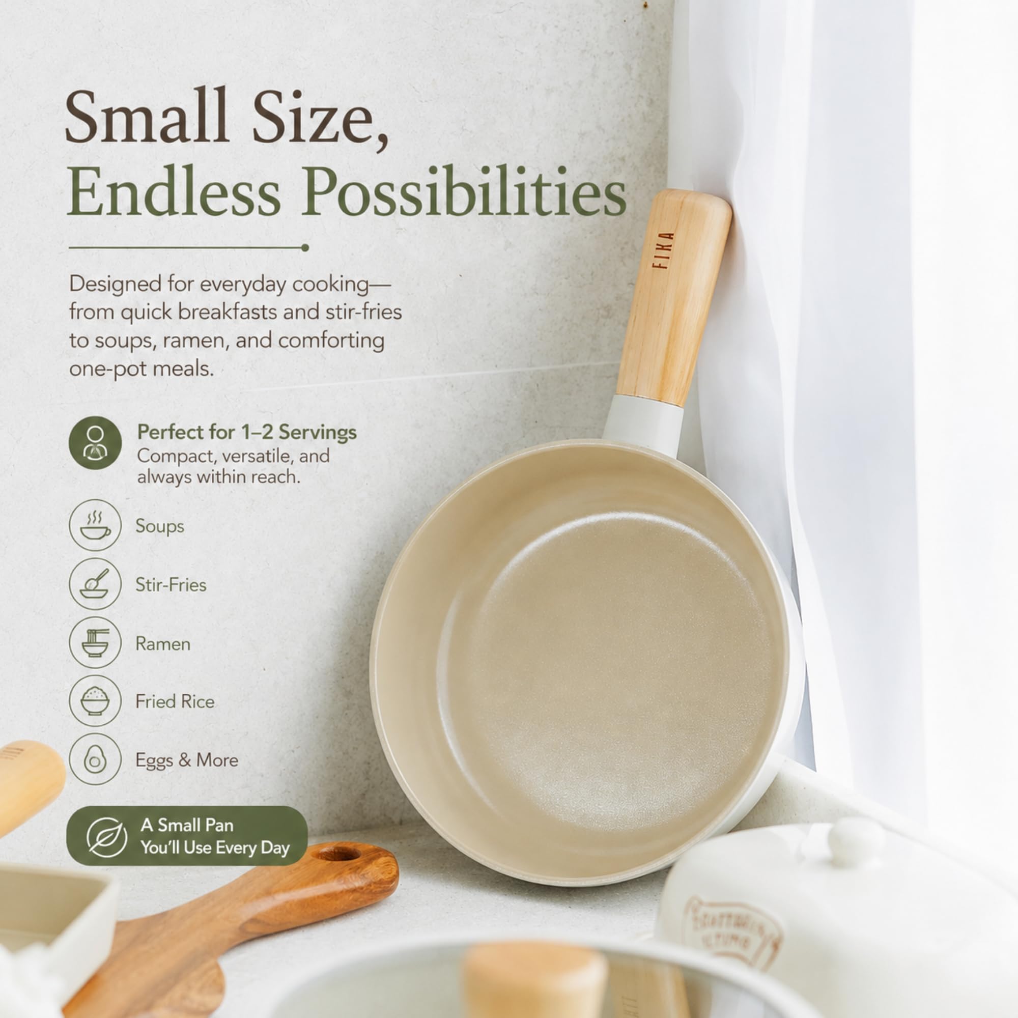 FIKA Mini-Wok mit Holzgriff, Induktions-kompatibles Kochgeschirr für alle Herdplatten, Küchenutensilien, Keramikbeschichtung, gesundes Kochen, Omelett-Bratpfanne, hergestellt in Korea (18 cm)