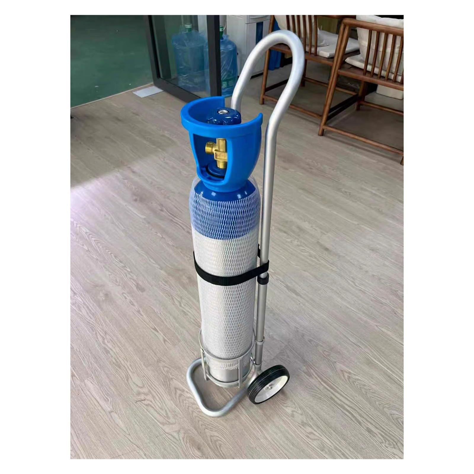 Genérico Carro portátil de Aluminio para bombonas de oxígeno con asa Ajustable y Ruedas silenciosas para Botellas de 6L, 8L, 10L y 15L: una solución práctica para la Movilidad y el Transporte.