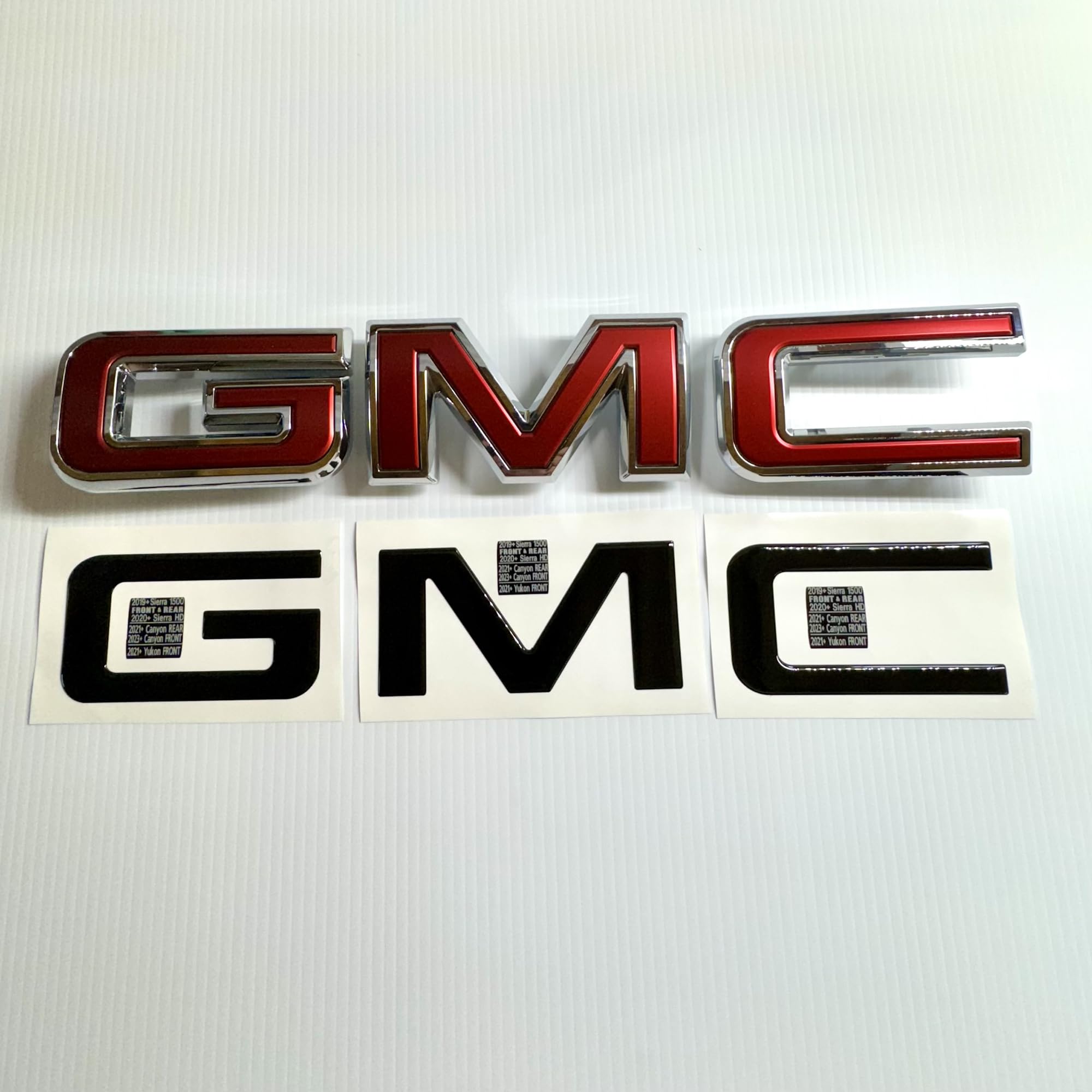 Generic Compatible with 2007-2024 GMC SIERRA only!! Pre-cut (domed) 3M emblem overlays: Gloss Black (2007-2013 FRONT)