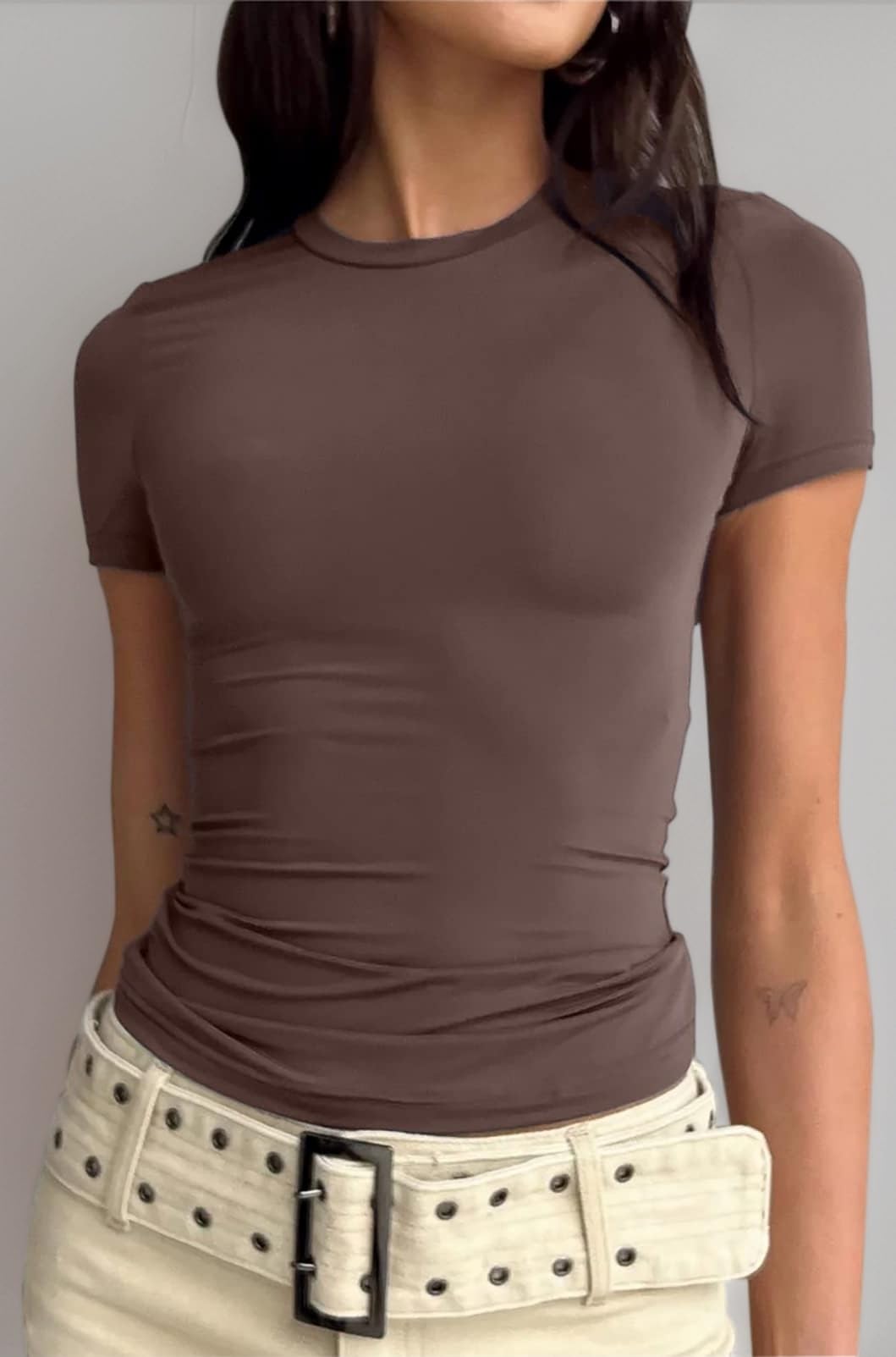 AKLOPVII BAIGRAM Womenโs Basic Slim fit Crop Top Tee Shirt Short Sleeve Workout Round Neck Cropped Tshirt, Brown, S