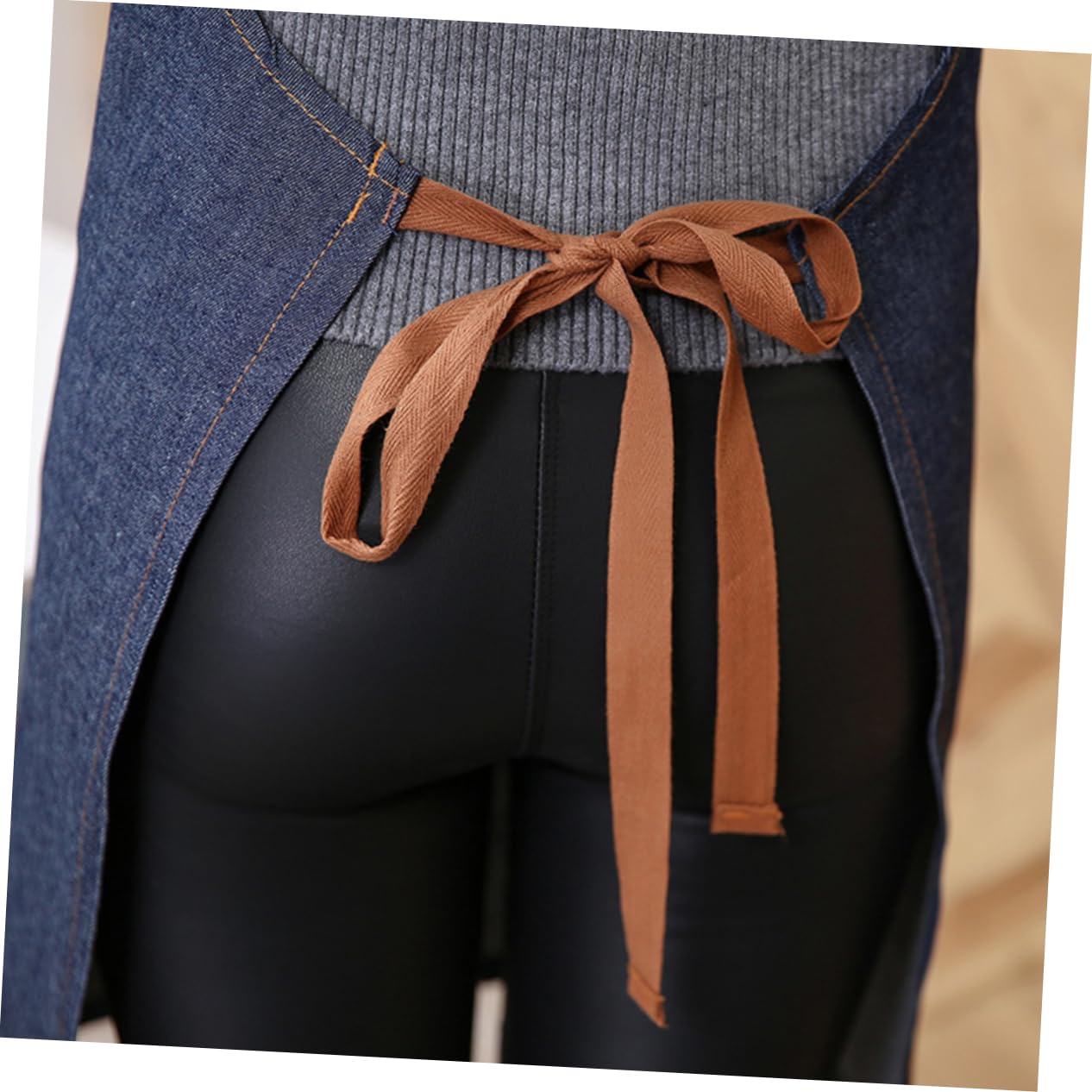 GRIRIW Waiter Neck Apron Denim Apron Adjustable Neck Strap Apron Jean Work Apron Hairdresser Apron Smudge-proof Apron Kitchen Cooking Apron Waiter Apron Commercial Apron Pocket Apron Blue