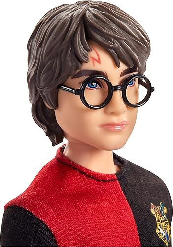 Miniatura 5 de Mattel Juego de regalo de 2 unidades de Harry Potter: Voldemort de 12 pulgadas y muñecas de Harry de 10.5 pulgadas con moda y varitas inspiradas en