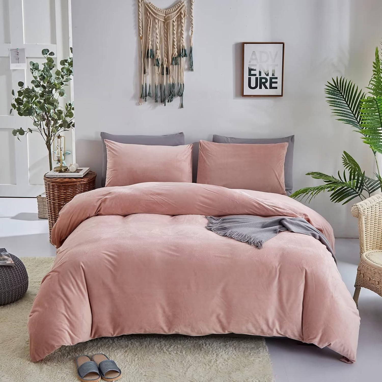 Houseri Pink Velvet California King Comforter Set Fluffy Light Pink Bedding Sets