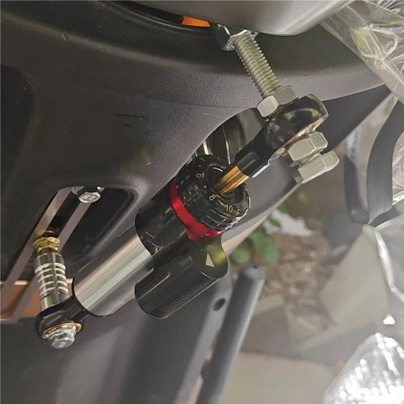 Akcesoria motocyklowe Regulowany uniwersalny amortyzator skrętu Matris z włókna węglowego 175 mm do skutera Stabilizator Amortyzatora(175mm Aluminium)