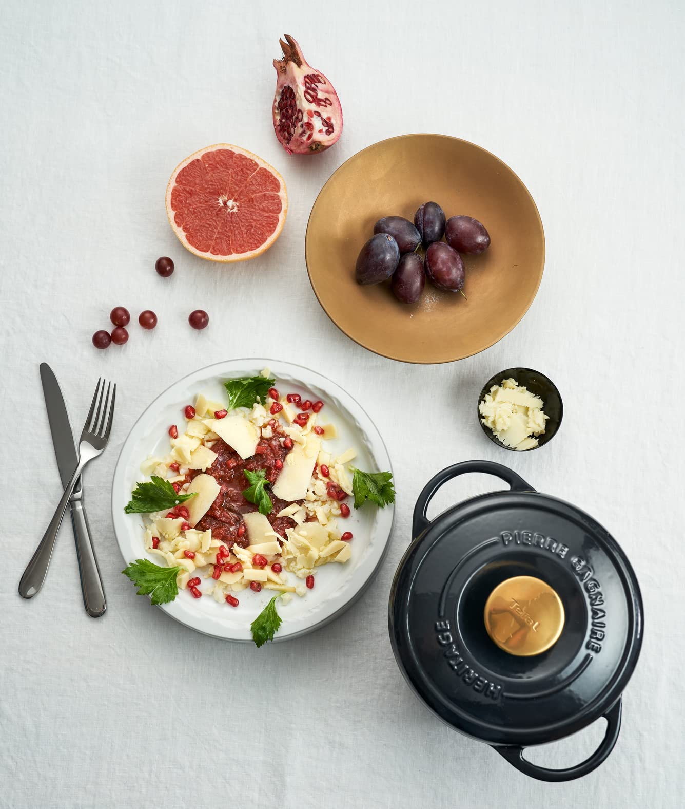 Tefal Pierre Gagnaire Heritage Garnek z żeliwa stalowego 25 cm (5 l), indukcyjny, powłoka emaliowana, specjalna pokrywa kondensacyjna, zatrzymywanie ciepła, powolne gotowanie, błyszczący szary