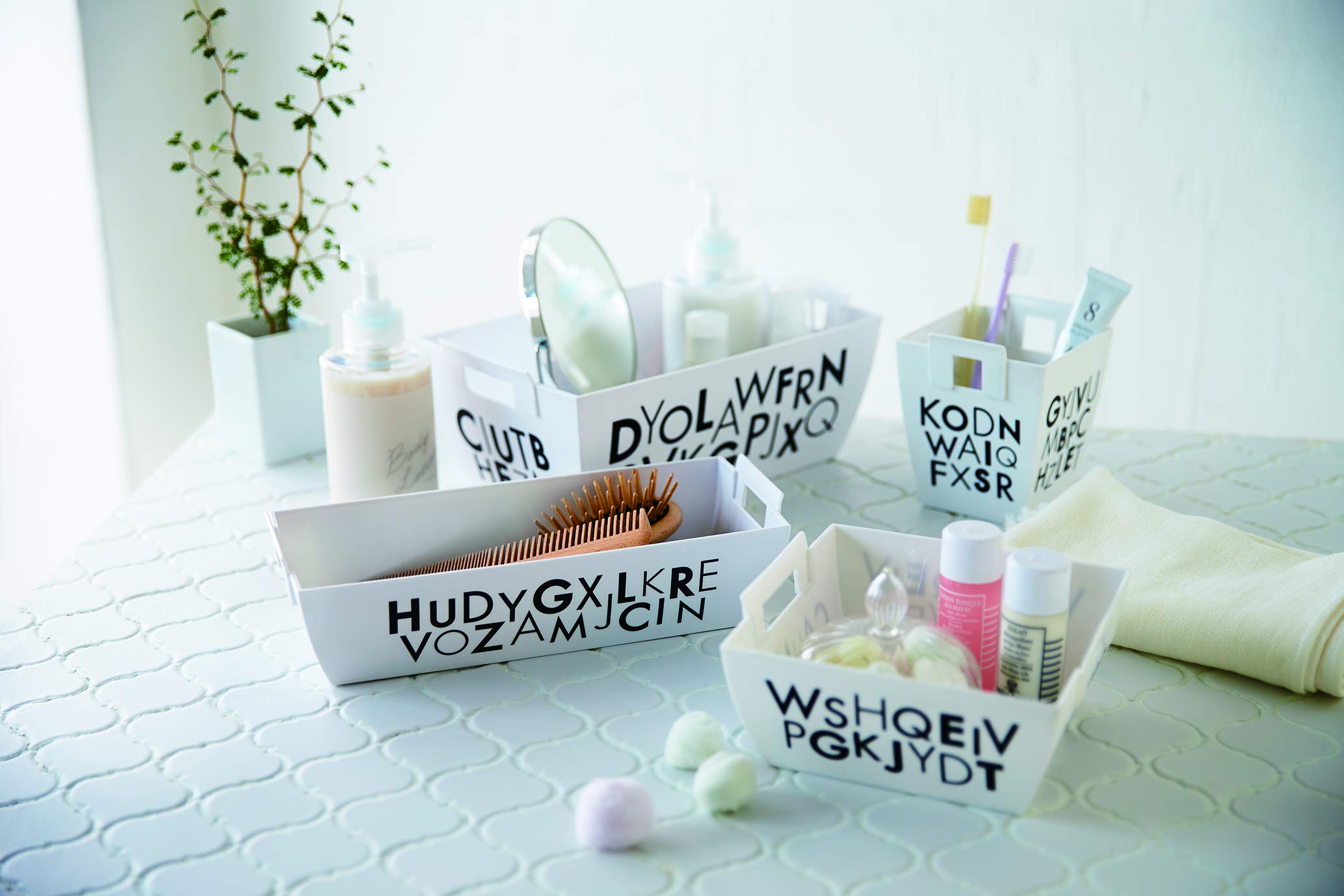 Amazon｜伊勢藤 収納ケース ブラック 11.1×26.4×6.9 クラスケット with