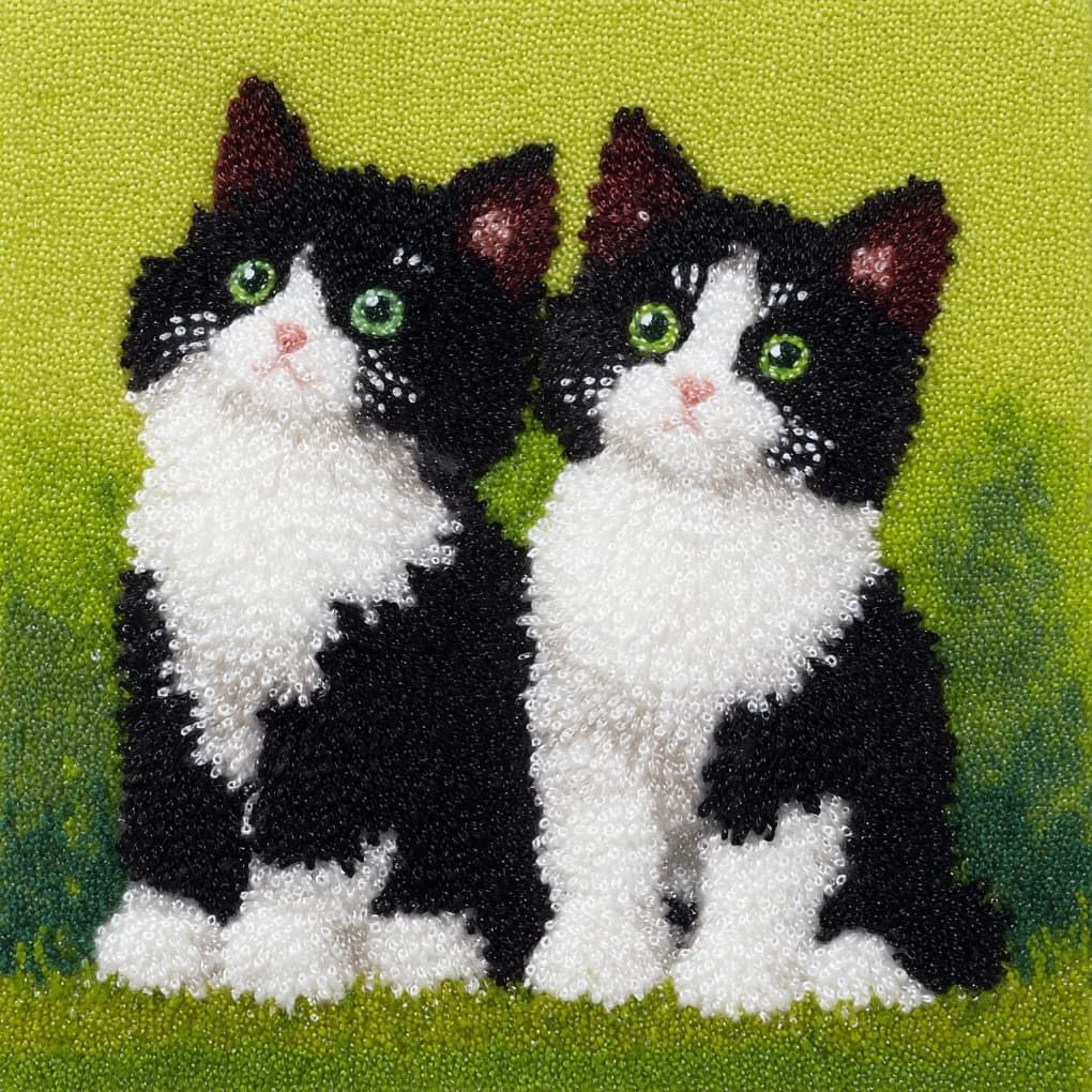WallustrioaW Latch Hook Kit Cushion,Tuxedo Cat