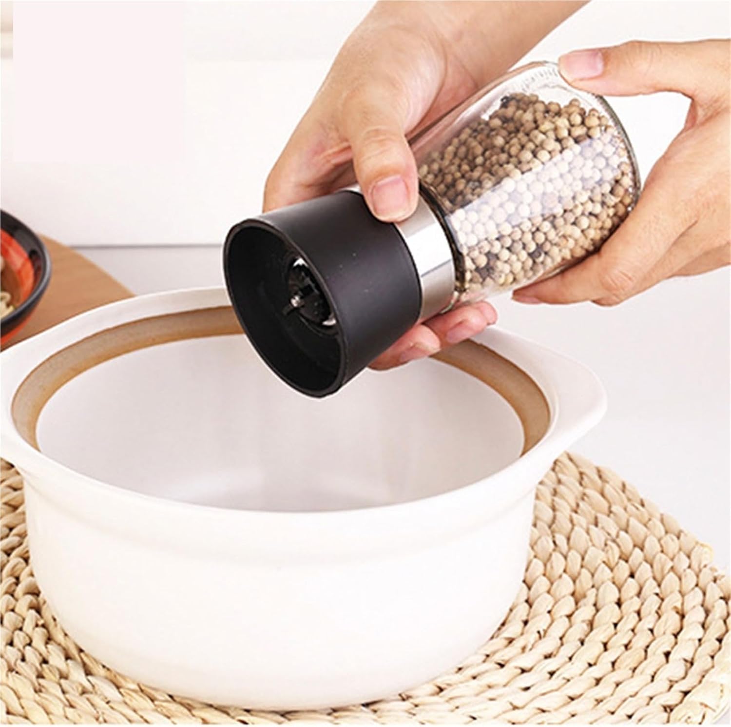 Manual Adjustable Pepper Grinder for Freshly Ground Pepper & Sichuan Pepper, Household Salt Spice Mill(Red)