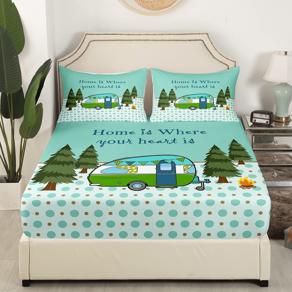 Camping Themed Bedding for Family Boys Girls Happy Camping Fitted Sheet Queen Size, Green Polka Dots Print Bed Sheets Rustic Garden Theme Bed Set for Teens Women Camper Bedding Set 3 Pcs
