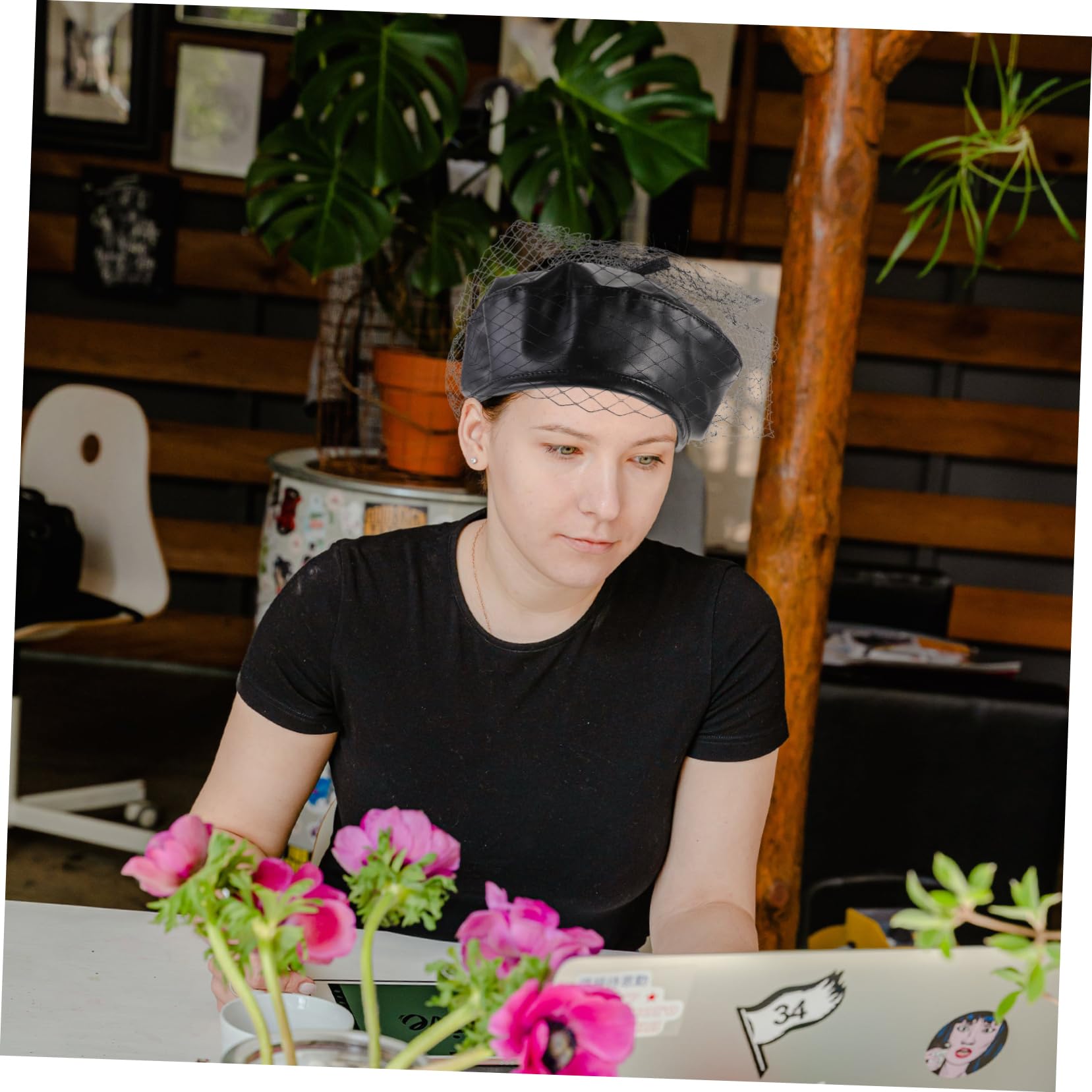 Beavorty Women's Beret Hat Fashionable French Beret Dressy Veil for Painters Artists and Fashion Enthusiasts Black