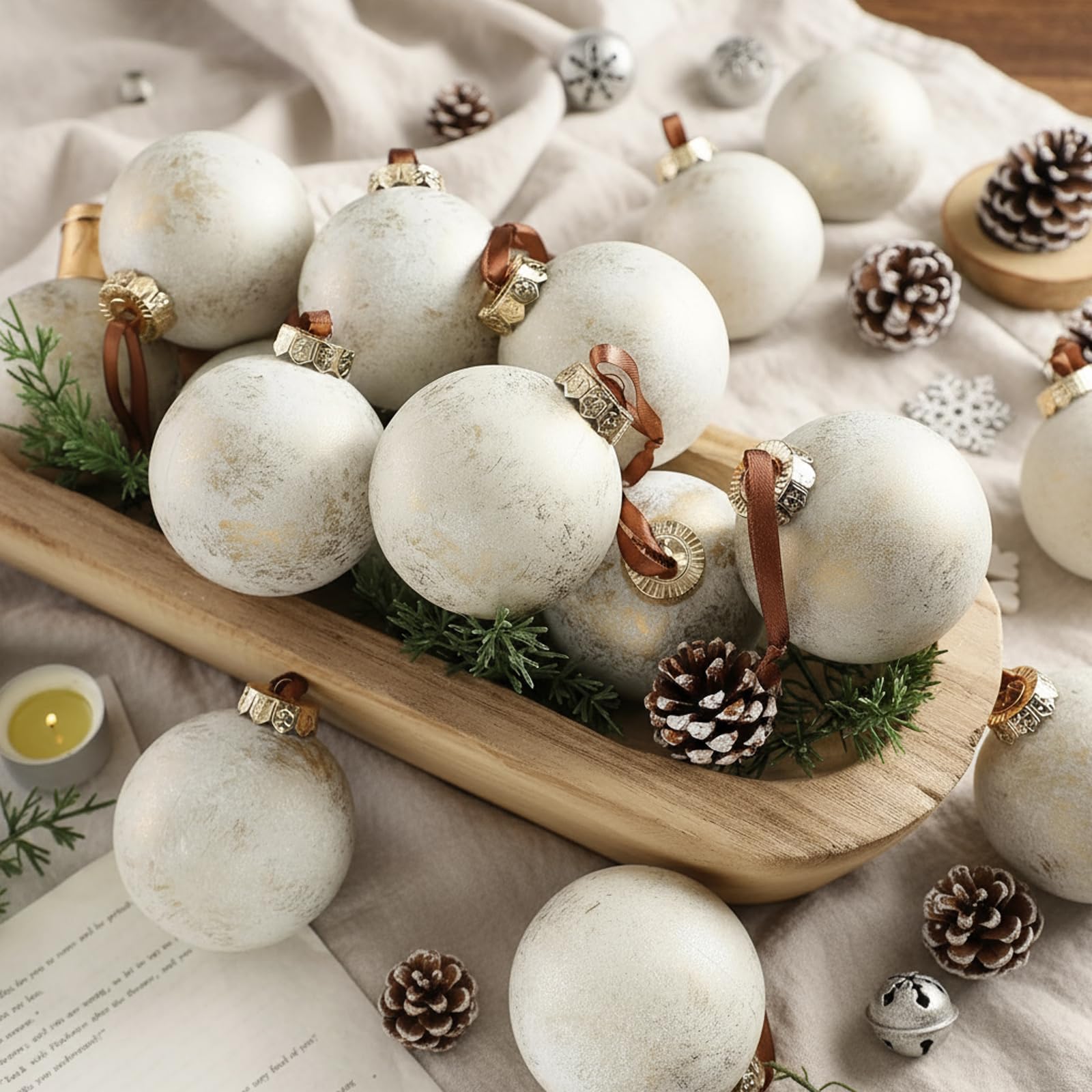 Adornos de bola de Navidad inastillables en color marrón texturizado
