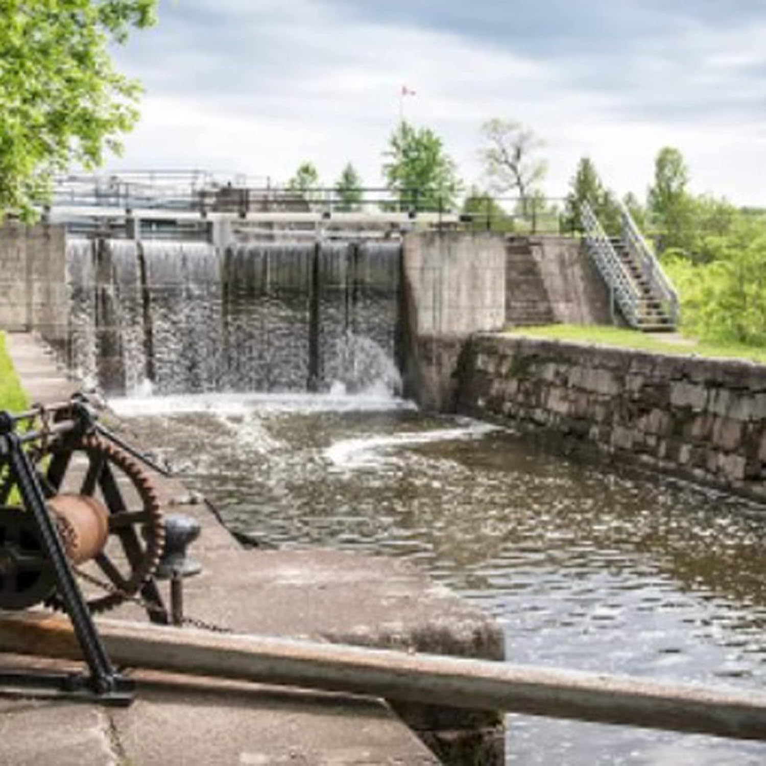 最大58 Offクーポン 滝のプールの噴水 池の滝のカスケード30cm 庭 ロッカリー プールのためのステンレス鋼の滝の流出の刃の分割された水のカーテンの壁 Rachelbaptista Com Br
