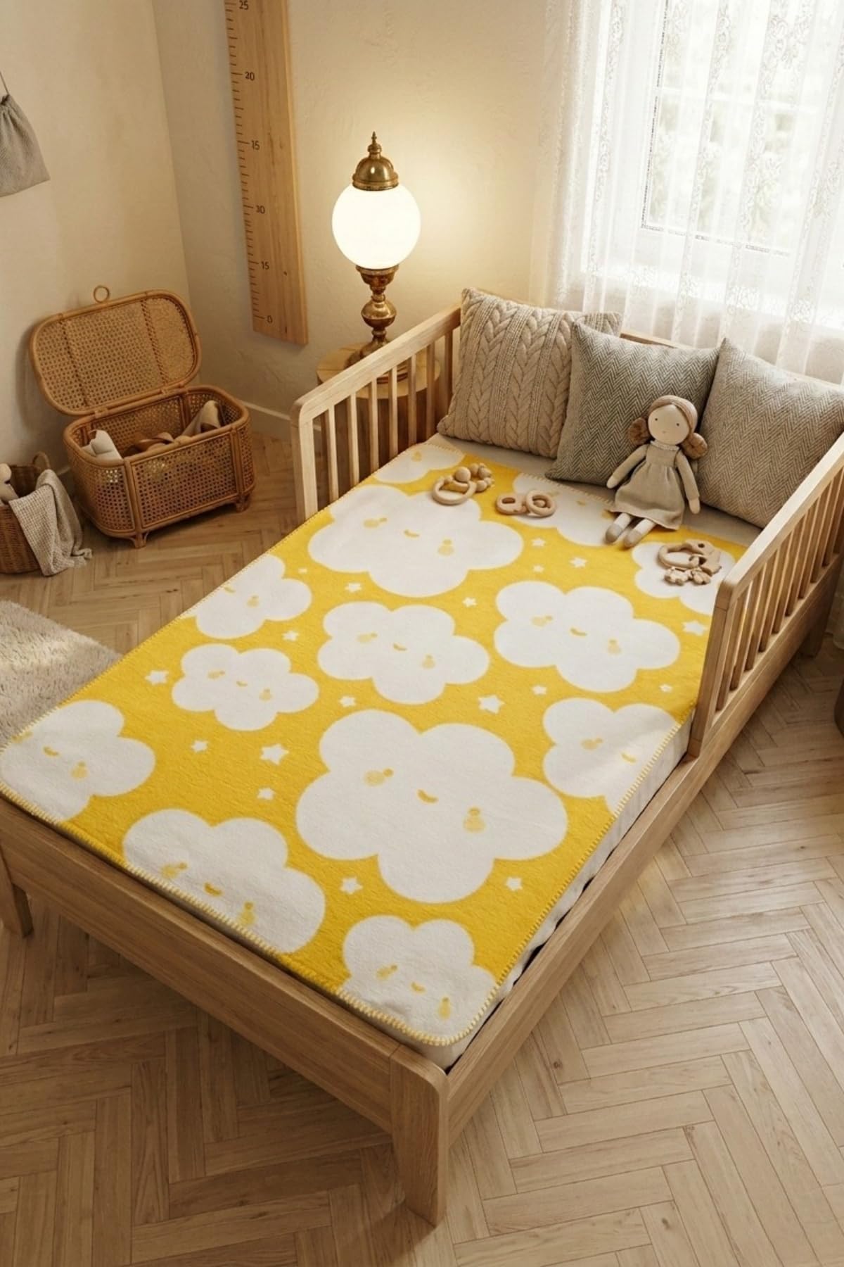 Pamuklu Sarı Bulut Desenli Yumuşak Bebek Battaniyesi