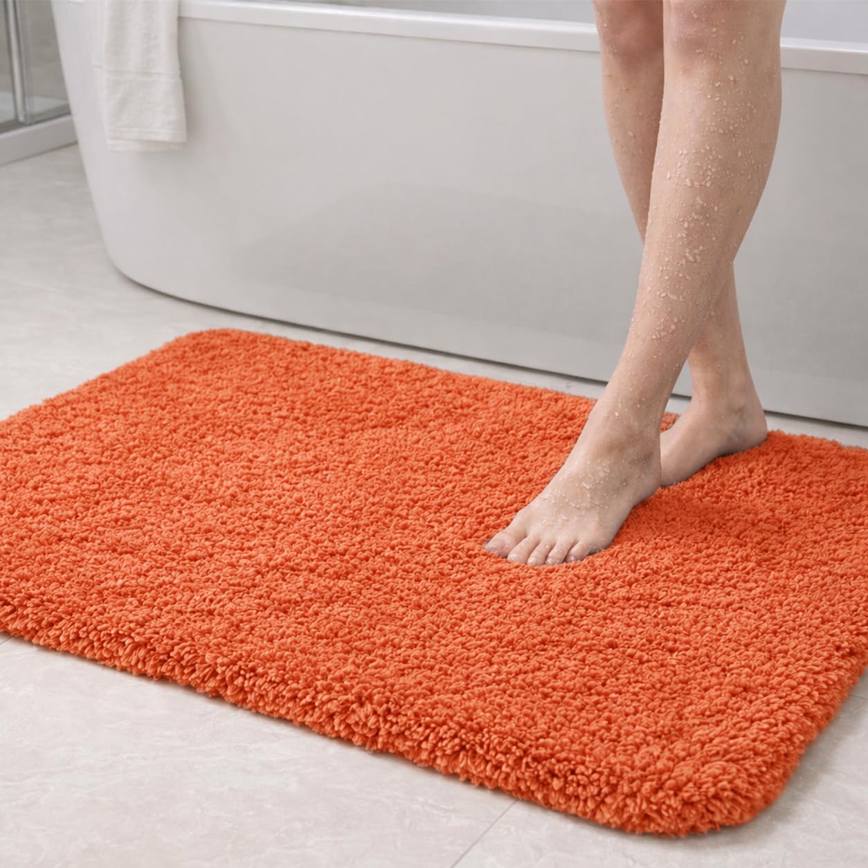 PUFFMAT Microfibre Bath Mat 90 x 60 cm Tangerine, Absorbent Bathroom Rug with Soft Plush Pile and TPR Backing, Machine Washable Bathroom Mat for Shower, Bathtub, Toilet and Guest Bathroom