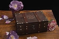 Vista 2 de Cofre de madera y cuero de 8.3 pulgadas con forro de terciopelo, caja de madera de pentáculo con grabado de pentagrama, suministros Wiccan