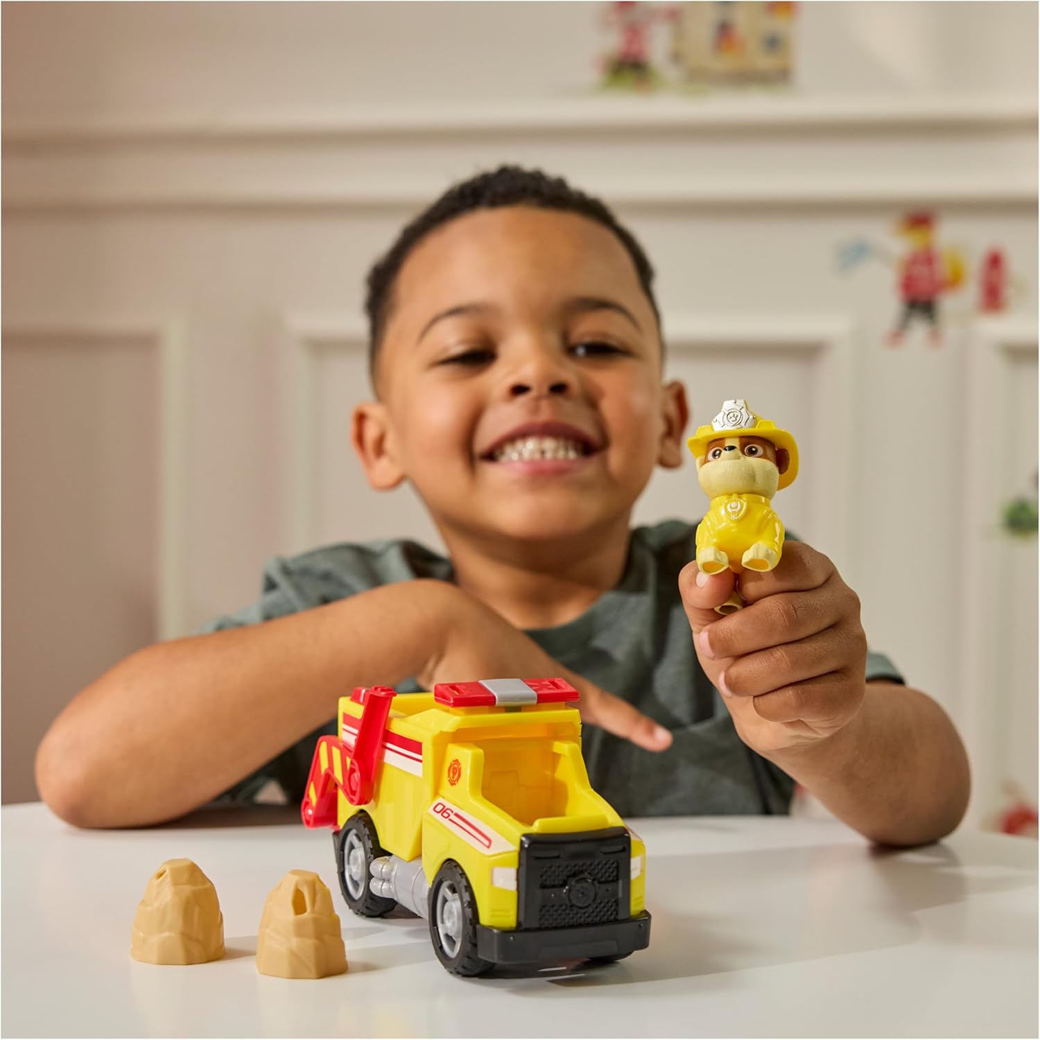 Paw Patrol Fire Rescue Rubble Dump Truck with Character, Bullets and Truck Toy, Toys for Boys and Girls, 3+ Years