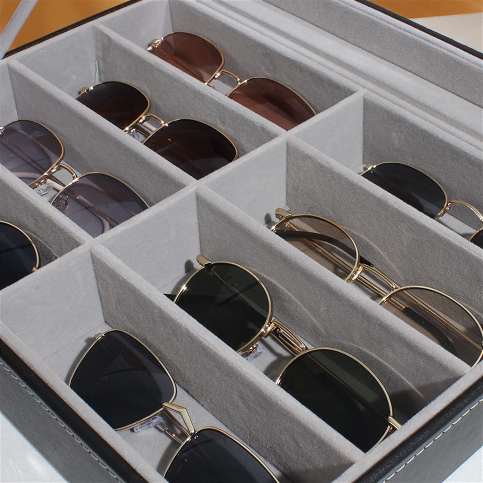 Etui do przechowywania okularów przeciwsłonecznych skóra PU 8-pozycyjne pudełko do przechowywania okularów przeciwsłonecznych pudełko ekspozycyjne pudełko prezentowe 8-siatkowe wysokiej jakości pudełko na okulary (kolor: szary, rozmiar: 33,8 x 25,5 x 7 cm